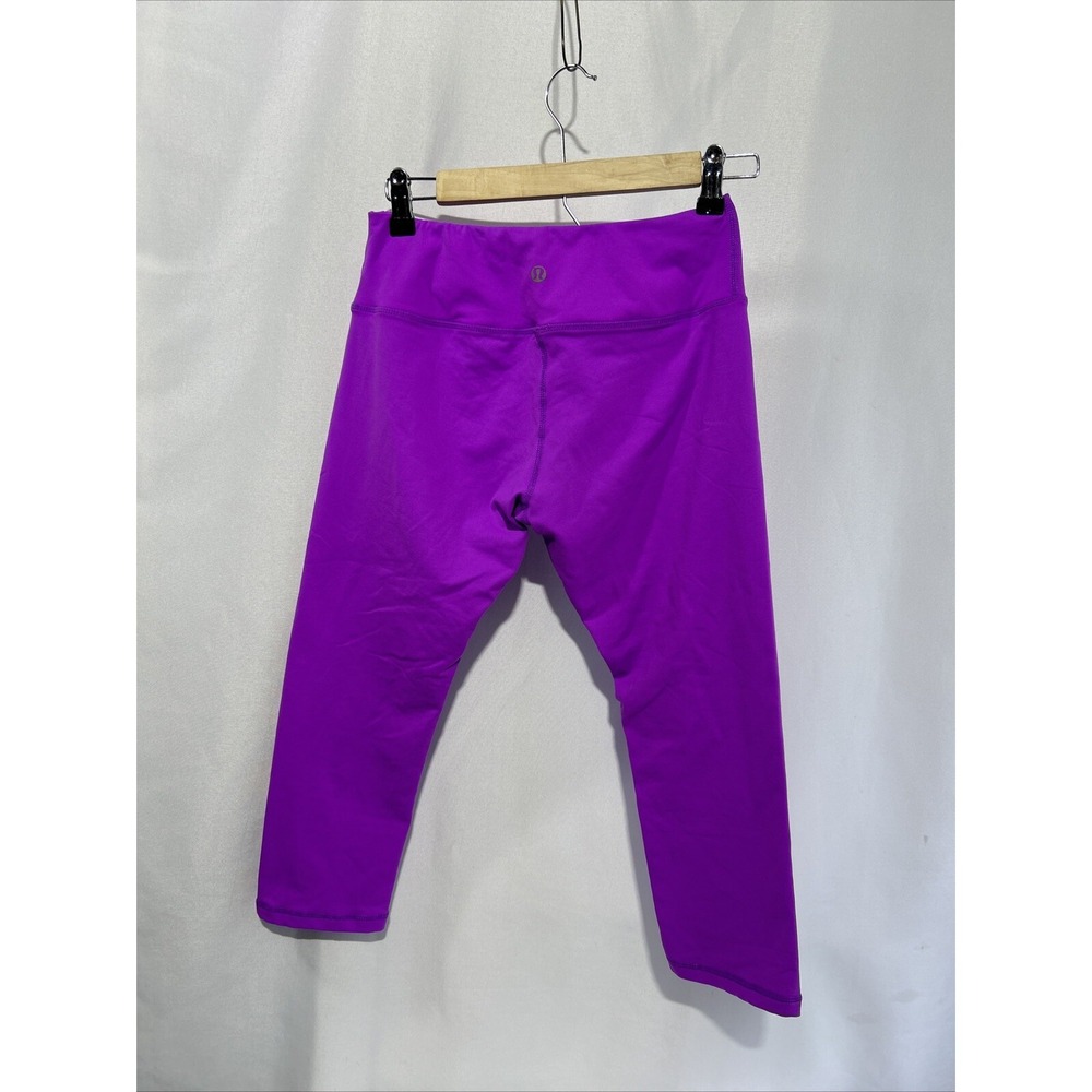 Lululemon Purple Workout Capri Leggings Women's Sz 6